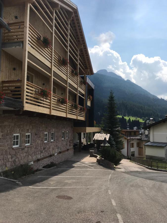 Arnica Mountain Hotel Soraga Esterno foto